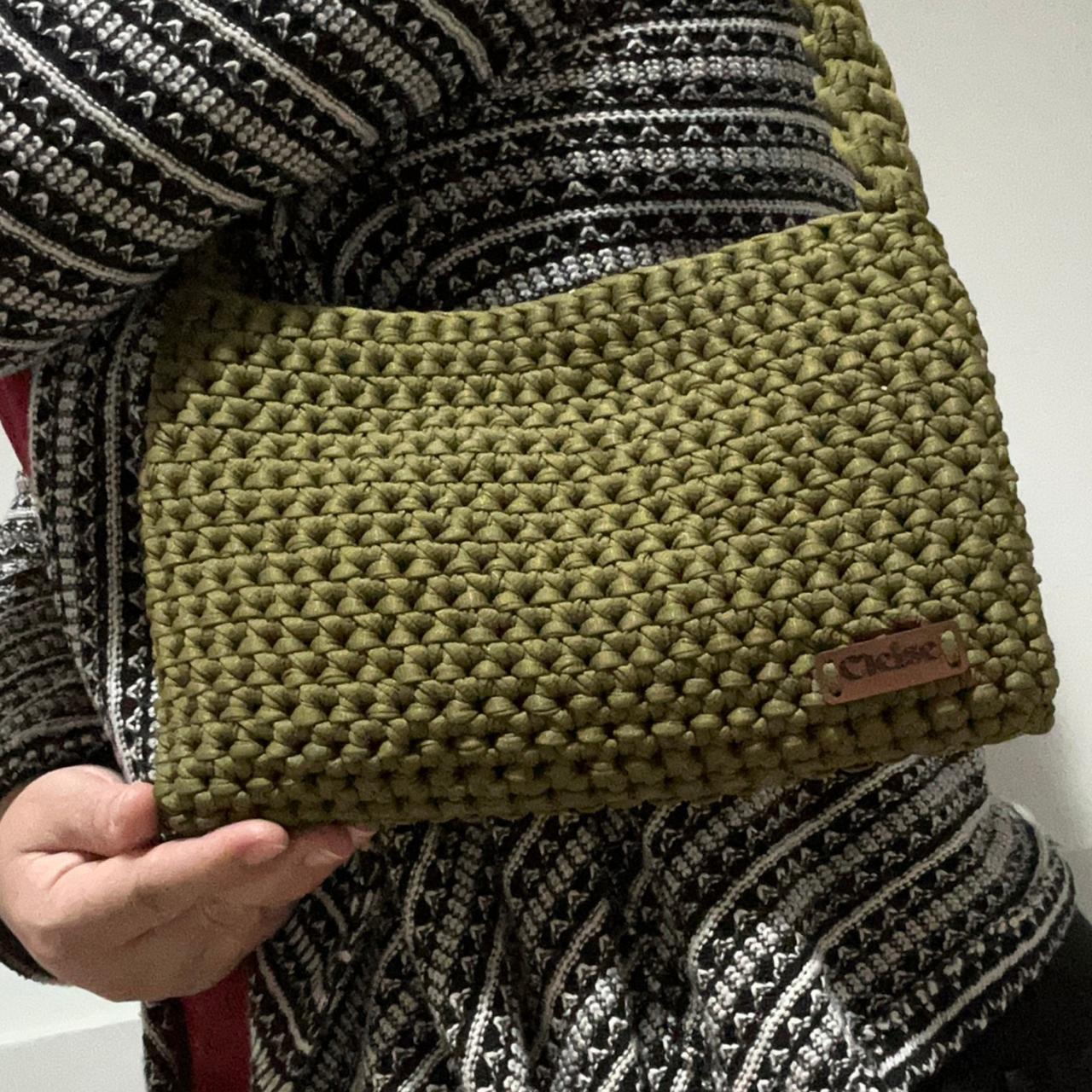Bolsa Baguete Urban em fio de malha