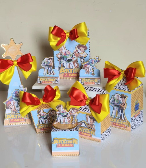 Kit 50 lembrancinhas personalizadas de festa Toy Story