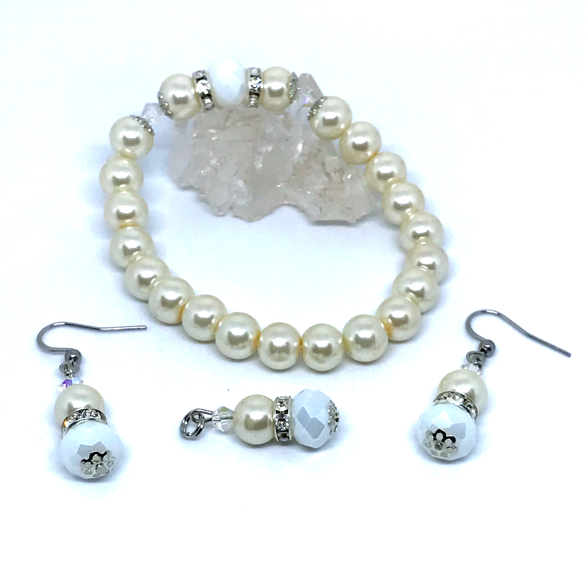 conjunto perolas e cristais