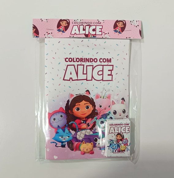 Kit Colorir revista e giz de cera Casa Magica da Gabby