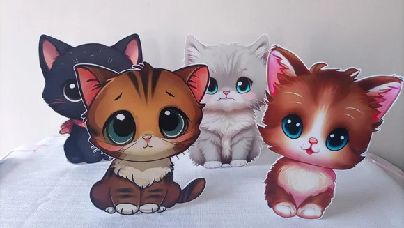 Kit com 4 Displays de Mesa Gatinhos Fofos