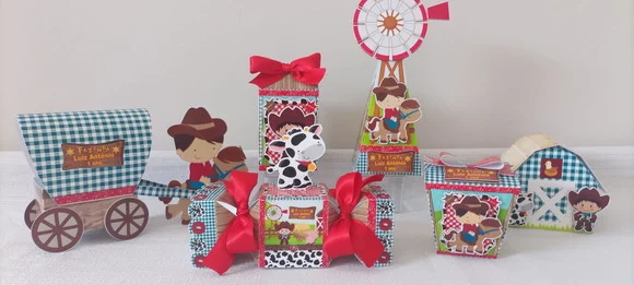 Kit Fazendinha Menino 30 Peças