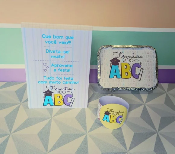 Kit Centro de Mesa Personalizado para Formatura Abc - foto 1