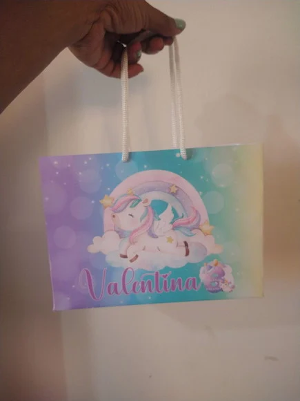 Sacola de Papel Personalizada Tema Unicórnio 15a x 20l - foto 1