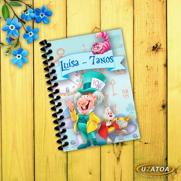 Lembrancinha Caderninho Alice no País das Maravilhas com Capa e Folhas Personalizadas