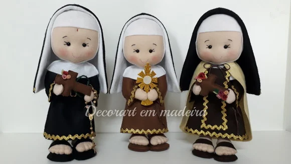 Santinhas Bonecas em Feltro - foto 1