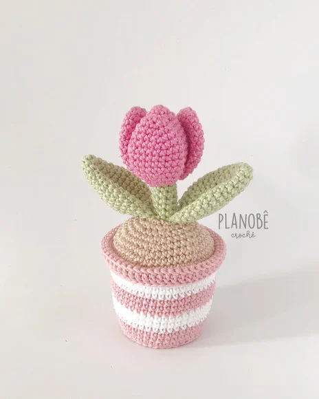Vaso de Tulipa Rosa Amigurumi - foto 1