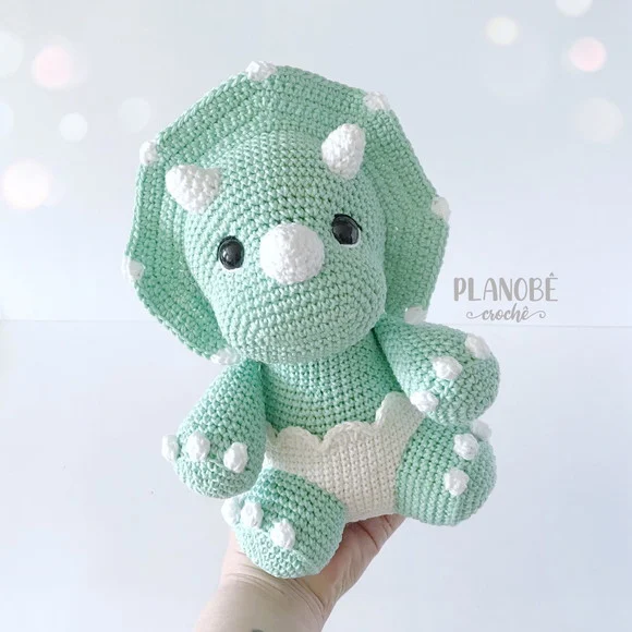 Dino Baby Triceratops Amigurumi