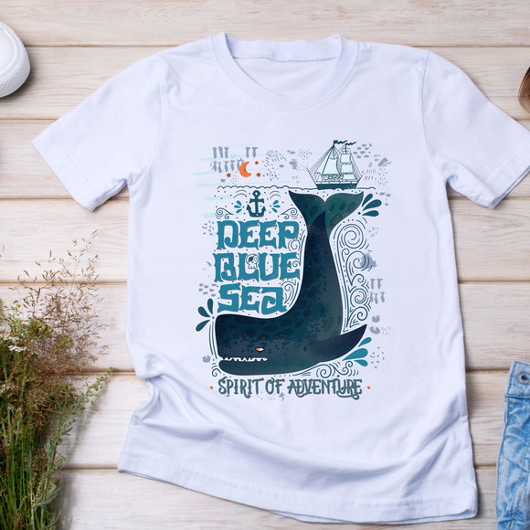 Camiseta Baleia - Deep Blue Sea, Spirit Of Adventure - foto 1