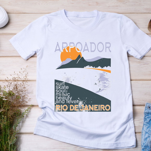 Camiseta Arpoador - Pôr do Sol, Surf e Vibe Carioca - foto 1