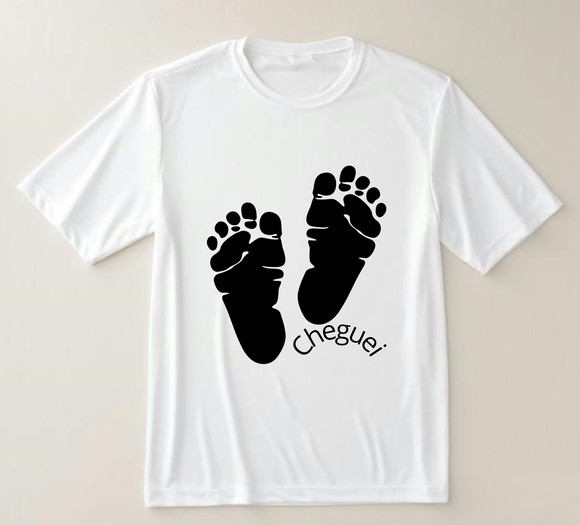 Camiseta Infantil Cheguei com Pegadas de Pézinho - foto 1