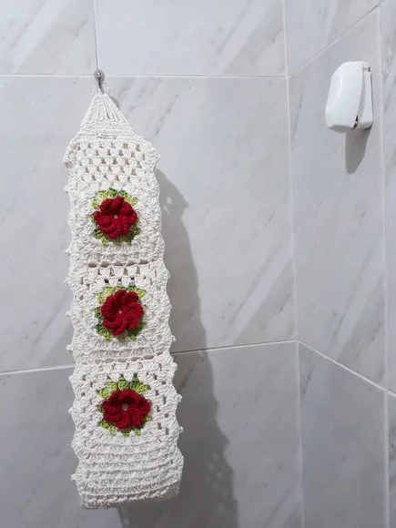 Porta Papel Higiênico em Crochê Flor - 3 Rolos - foto 1