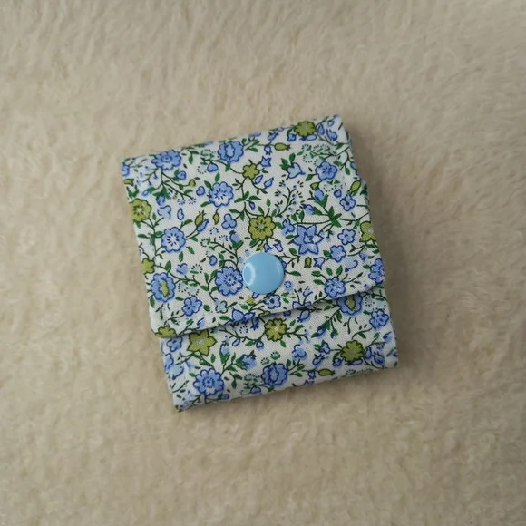 Oratório de Bolso Porta Terço | Mini Altar em Tecido - foto 1