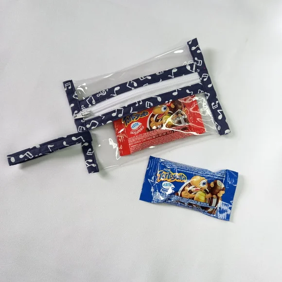 Porta Chocolate de Plástico com Um Bolso e Zíper - foto 1