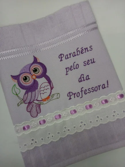Toalha de Lavabo Bordada Dia dos Professores - foto 1