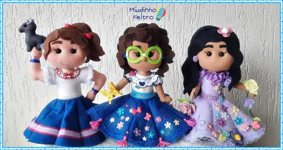 Kit Encanto 4 Bonecos - foto 1