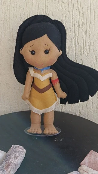 Boneca Pocahontas em Feltro - foto 1