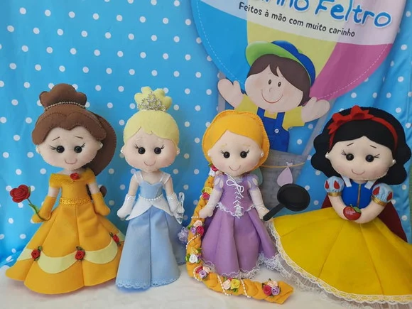 Princesas em Feltro 4 Peças - foto 1