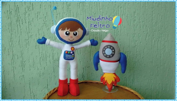 Astronauta e Foguete em Feltro - foto 1