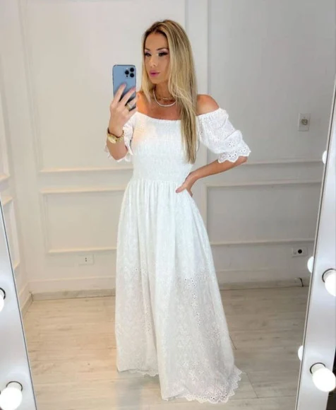 Vestido Branco Bordado em Laise Manga Princesa - foto 1