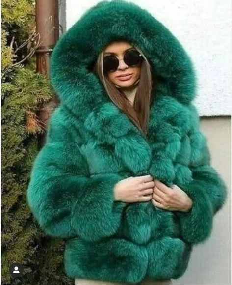casaco de pelo capuz Luxuoso sob medidas - foto 1