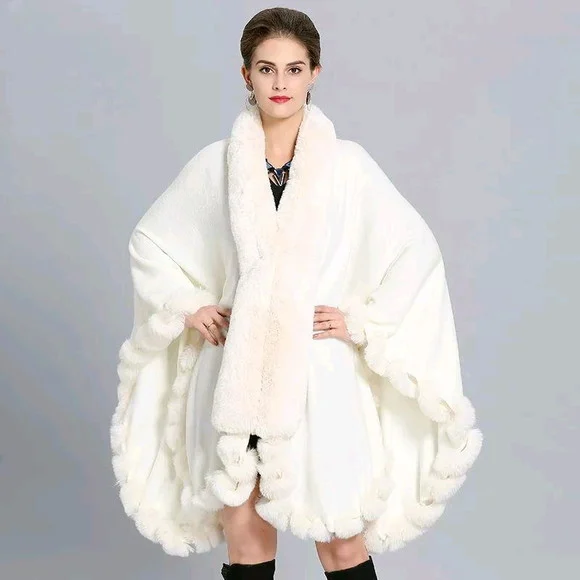 Estola Pelerine Ponche pelo Luxuosa