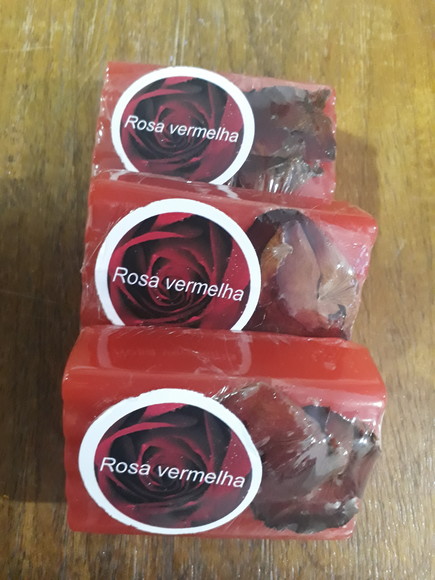Rosa Vermelha - 100% Natural com Pétalas de Rosas - foto 1