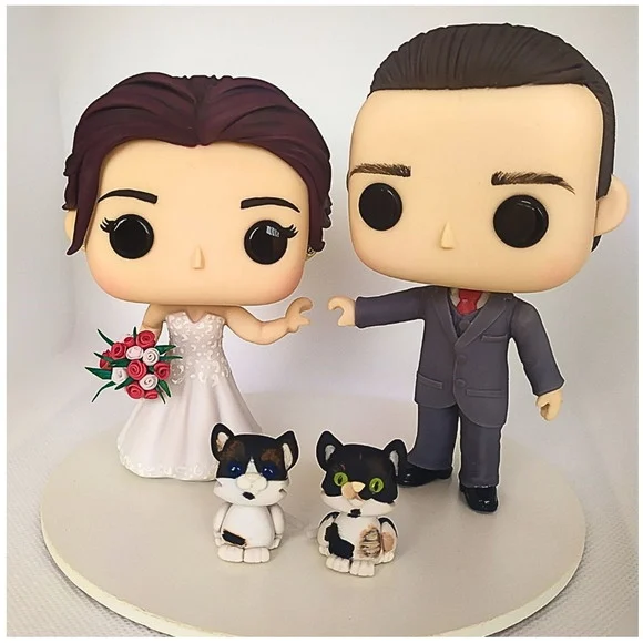 Topo de Bolo Noivinhos em Biscuit + 2 Gatos- Funko Pop - foto 1