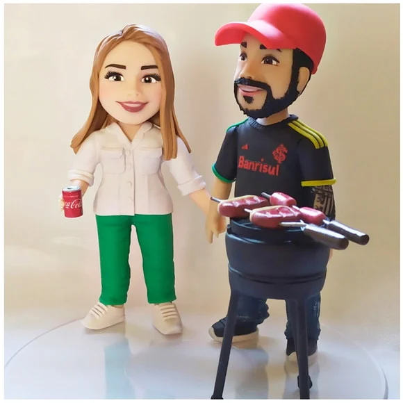 Casal Personalizado em Biscuit + Churrasqueira - foto 1