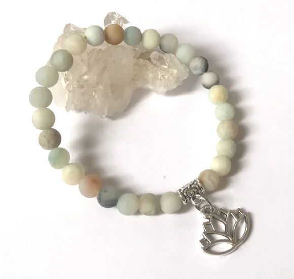 Pulseira Japamala com 27 Contas de Amazonita Fosca e Lotus - foto 1