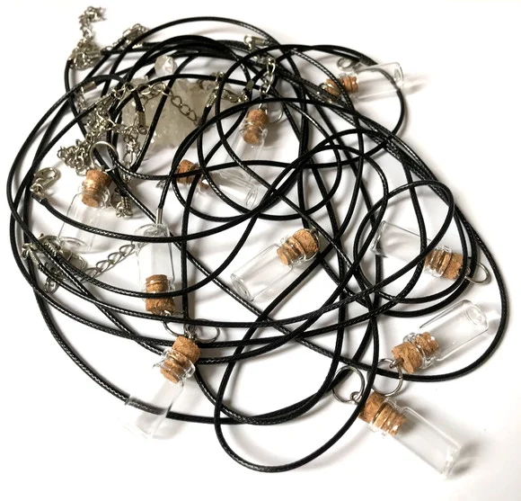 Kit com 10 Colares com Garrafinhas de Vidro com Tampinha - foto 1