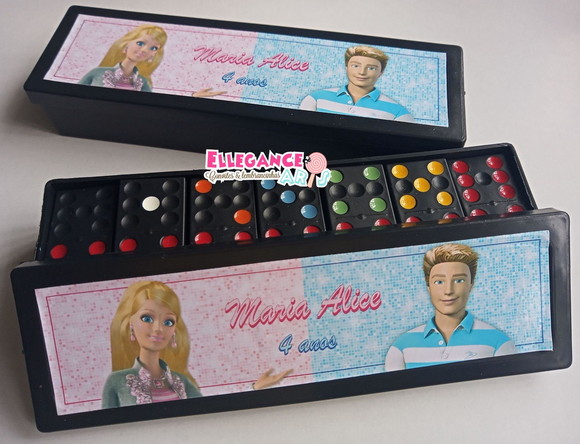 Dominó Barbie e Ken