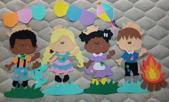 Painel Festa Junina com 4 Personagens e Mais Itens - foto 1