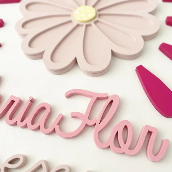 Mêsversário Flor 12 Pétalas + Nome Personalizado do Seu Bebê - foto 1