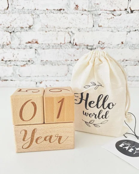 Kit Mesversário - Madeira Maciça - Cubo - Frete Grátis - foto 1