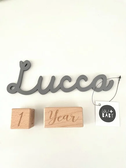 Combo. Kit Mesversário Cubos + Letreiro Personalizado 25cm - foto 1