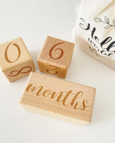 Novo - Kitmesversário - Cubos - Hello World - Unisex