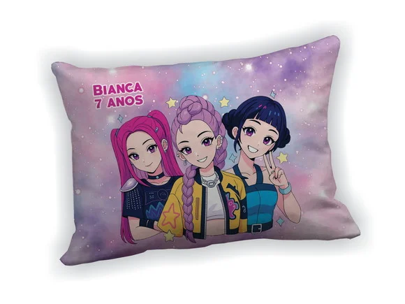 Lembrancinha Mini Almofada 18x28cm Guerreiras do K-pop - foto 1