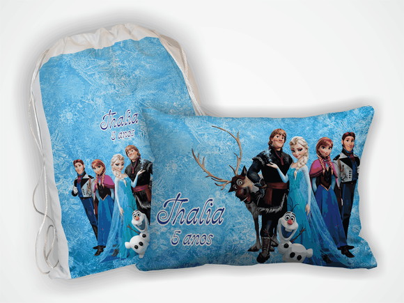 Kit Mochila + Mini Almofada 18x28cm Personalizada Frozen - foto 1