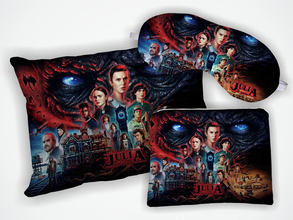 Kit Almofada 18x28cm+ Mascara + Nécessaire Stranger Things