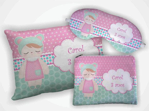 Kit Almofada 18x28cm+ Mascara + Nécessaire Boneca Metoo