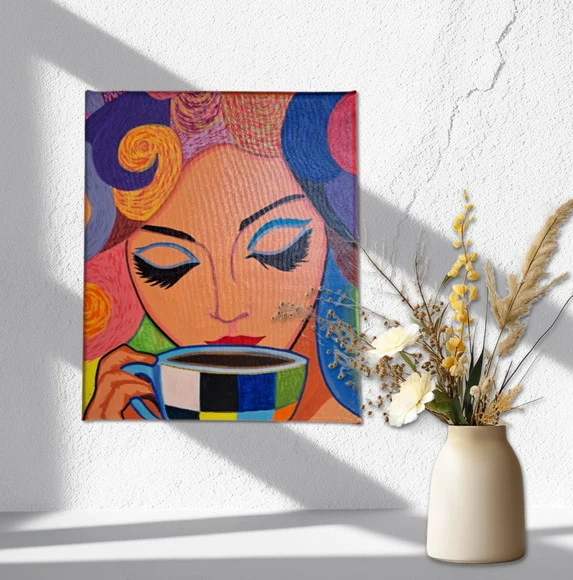 Mini Quadro Acrílico Figurativo de Mulher Tomando Café - foto 1