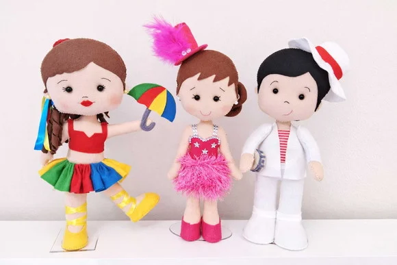 Bonecos de Carnaval - foto 1