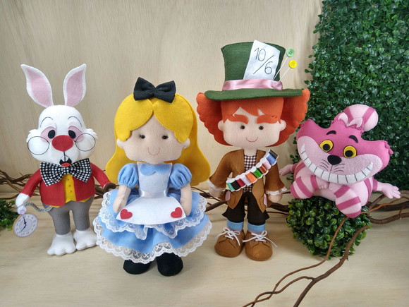 Kit Alice no País das Maravilhas em Feltro