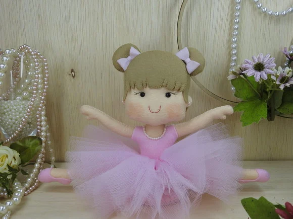 Bailarina em feltro