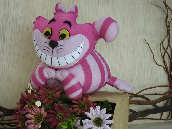 Gato da Alice no País das Maravilhas em Feltro