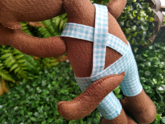 Lobo Mau da Chapeuzinho Vermelho em Feltro - 30 cm