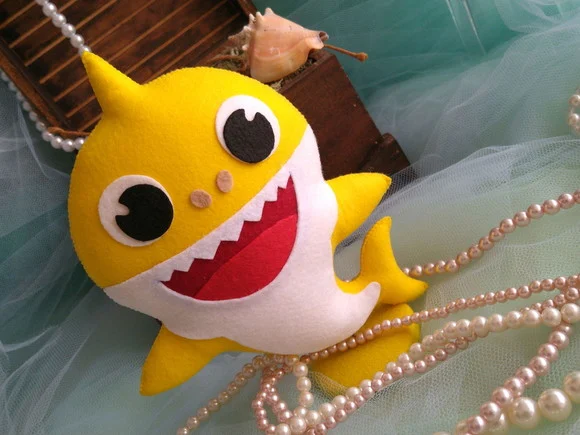 Baby Shark em Feltro