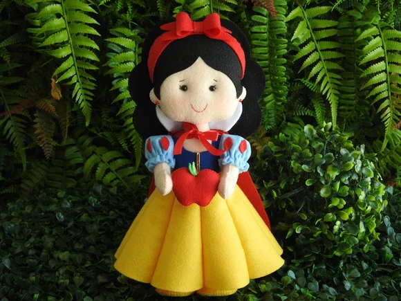Branca de Neve em Feltro