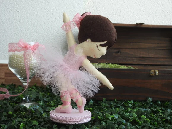 Bailarina em Feltro